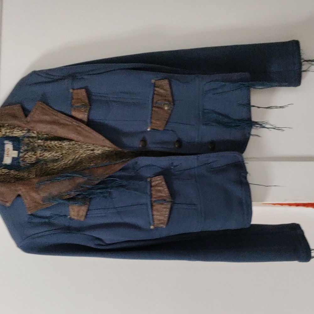 Jacket with fur lining